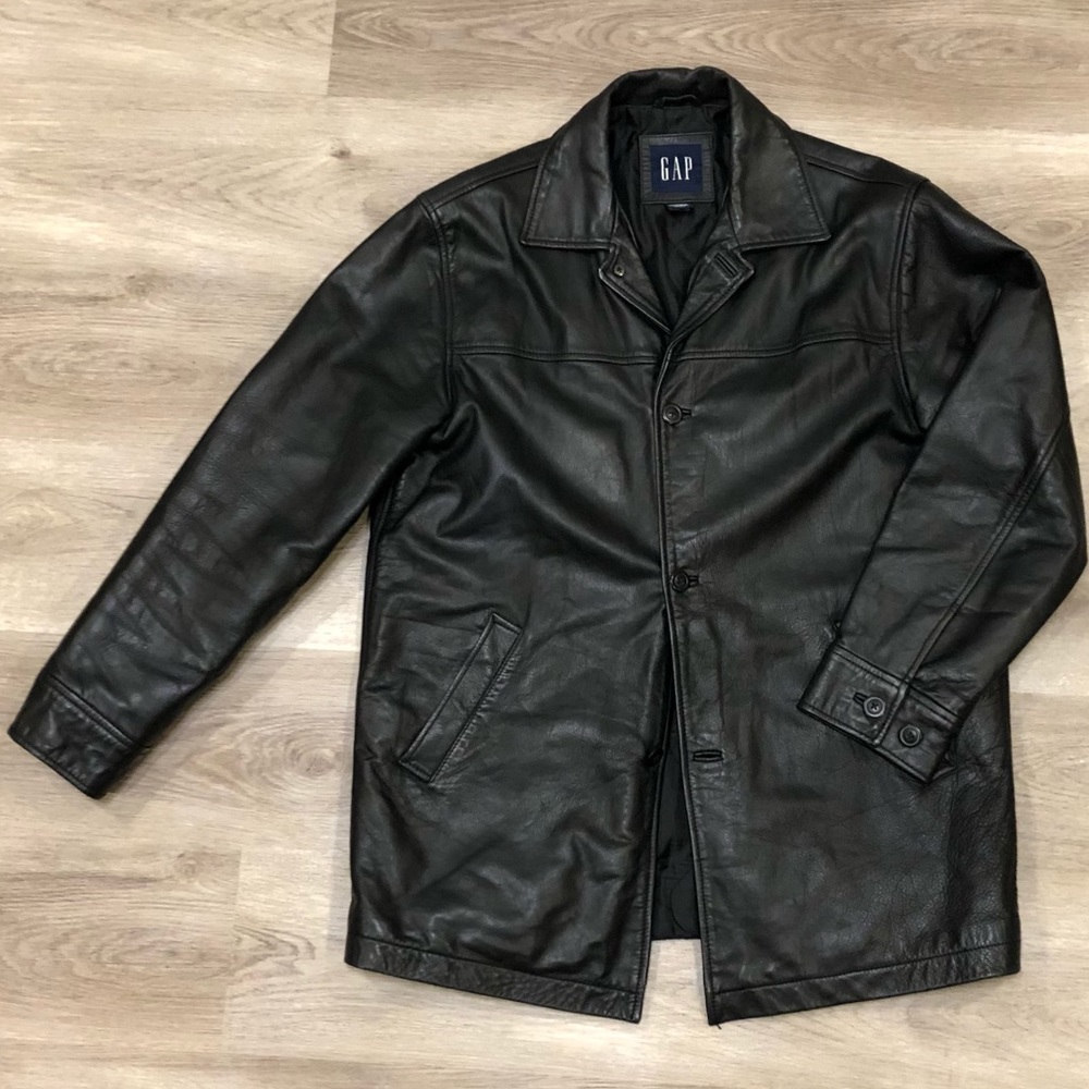 GAP Men’s Genuine Leather Coat